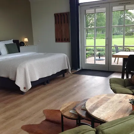 ベッド・アンド・ブレックファスト De Veluwe Hoeve エールベーク